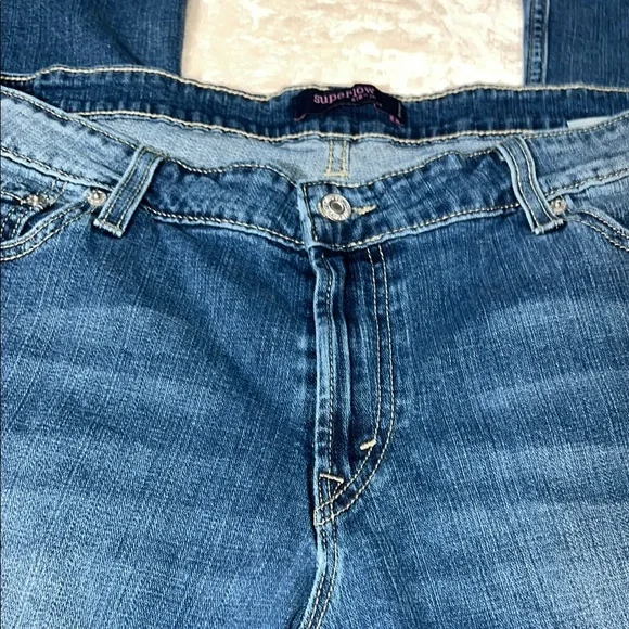 Levi's Women’s Blue Wide Leg Flare Jeans SZ 17 Juniors - Picture 6 of 10